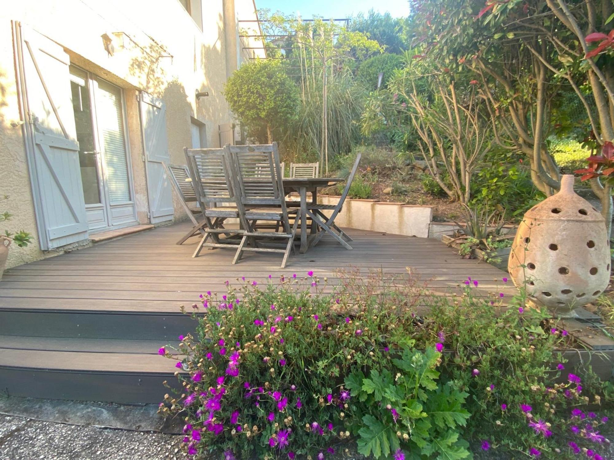 Joli rez-de-villa 80 m2 proche mer, piscine partagée Carqueiranne Exterior foto